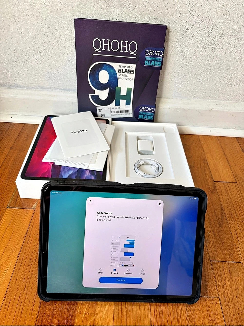 Apple iPad Pro 11-inch (2nd Generation) Wi‑Fi + Cellular A2068 Unlocked Bundle